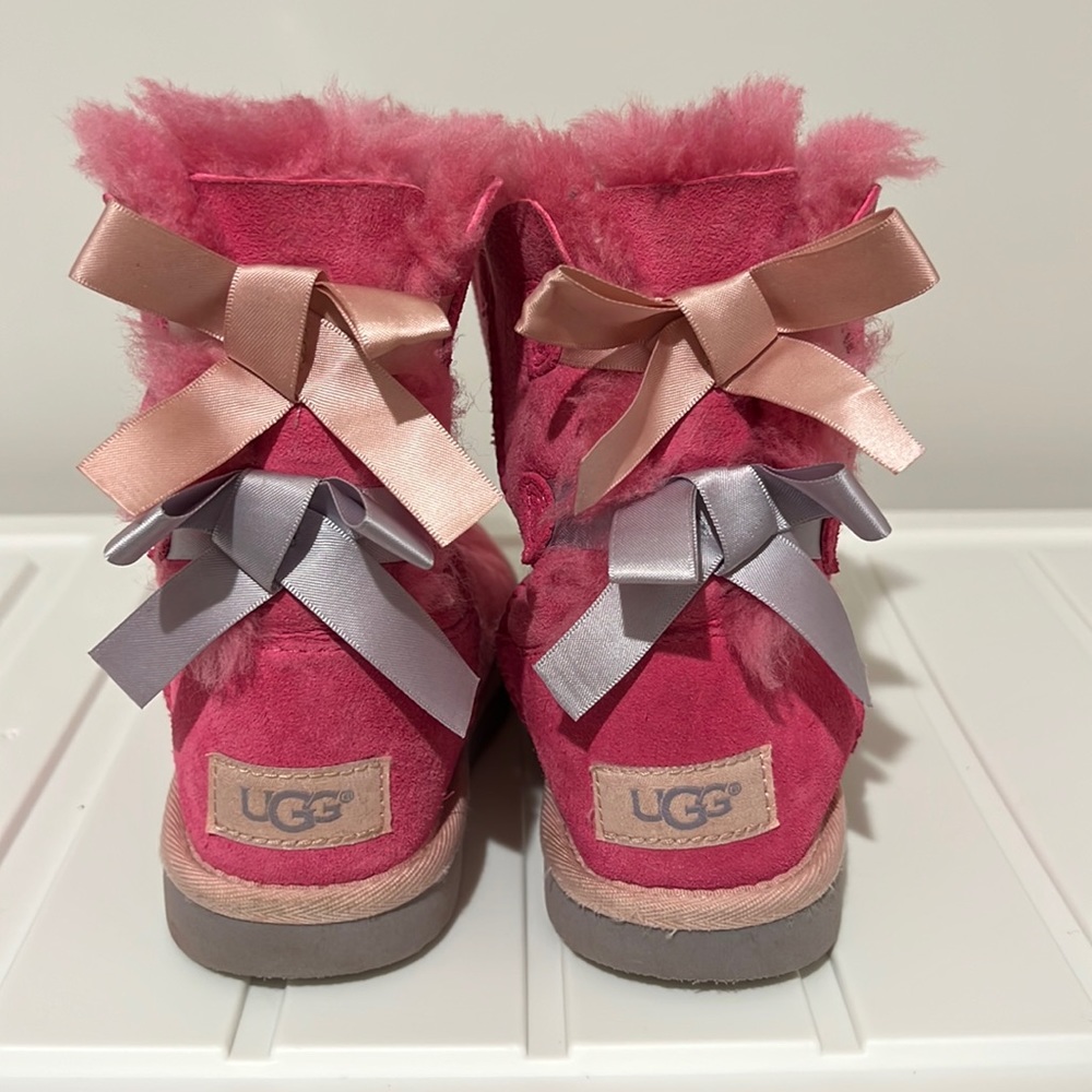 Bailey II Bow UGG